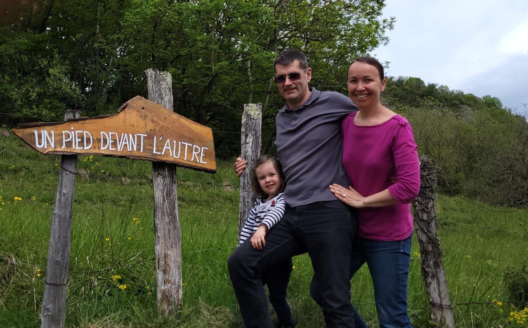 Un Pied Devant L'Autre Sainte-Marie-D'Alvey Eksteriør billede